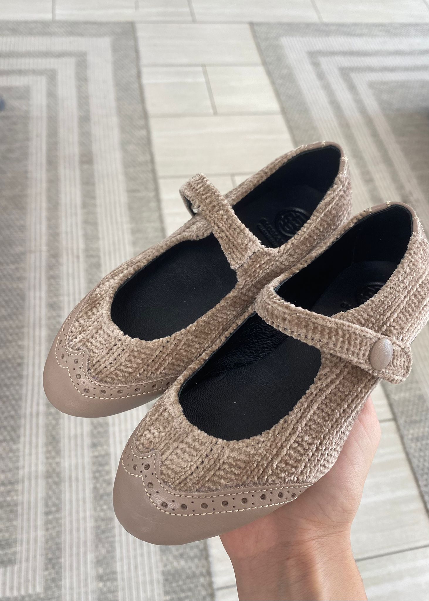 Blublonc Taupe Sweater Wingtip Mary Jane-Tassel Children Shoes