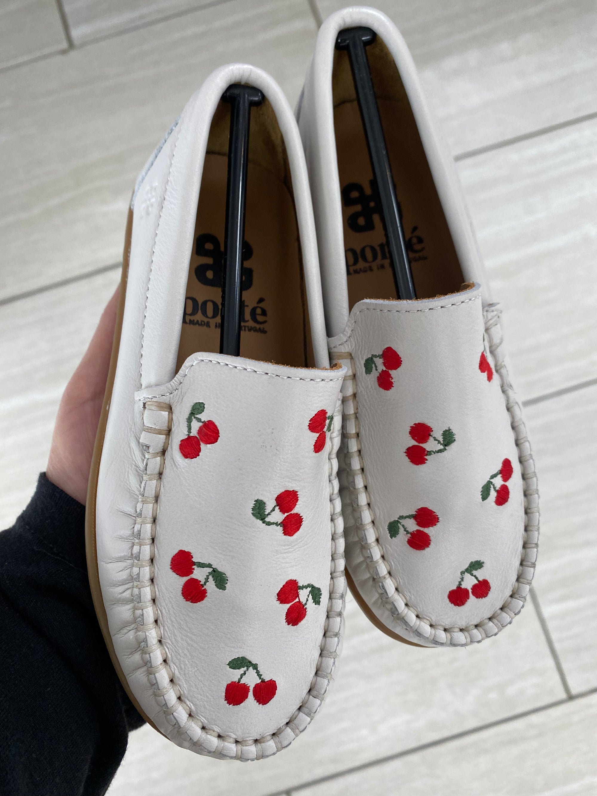 Porte Off White Cherry Loafer-Tassel Children Shoes