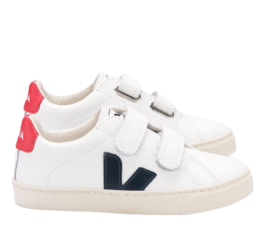 Veja red sales and blue